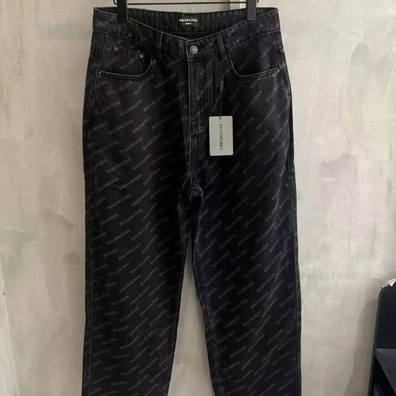 Ba*len*cia*ga pants
